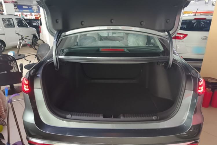 Used Geely Galaxy Stellar 6 2026 Model 125km Long-range Edition Trunk