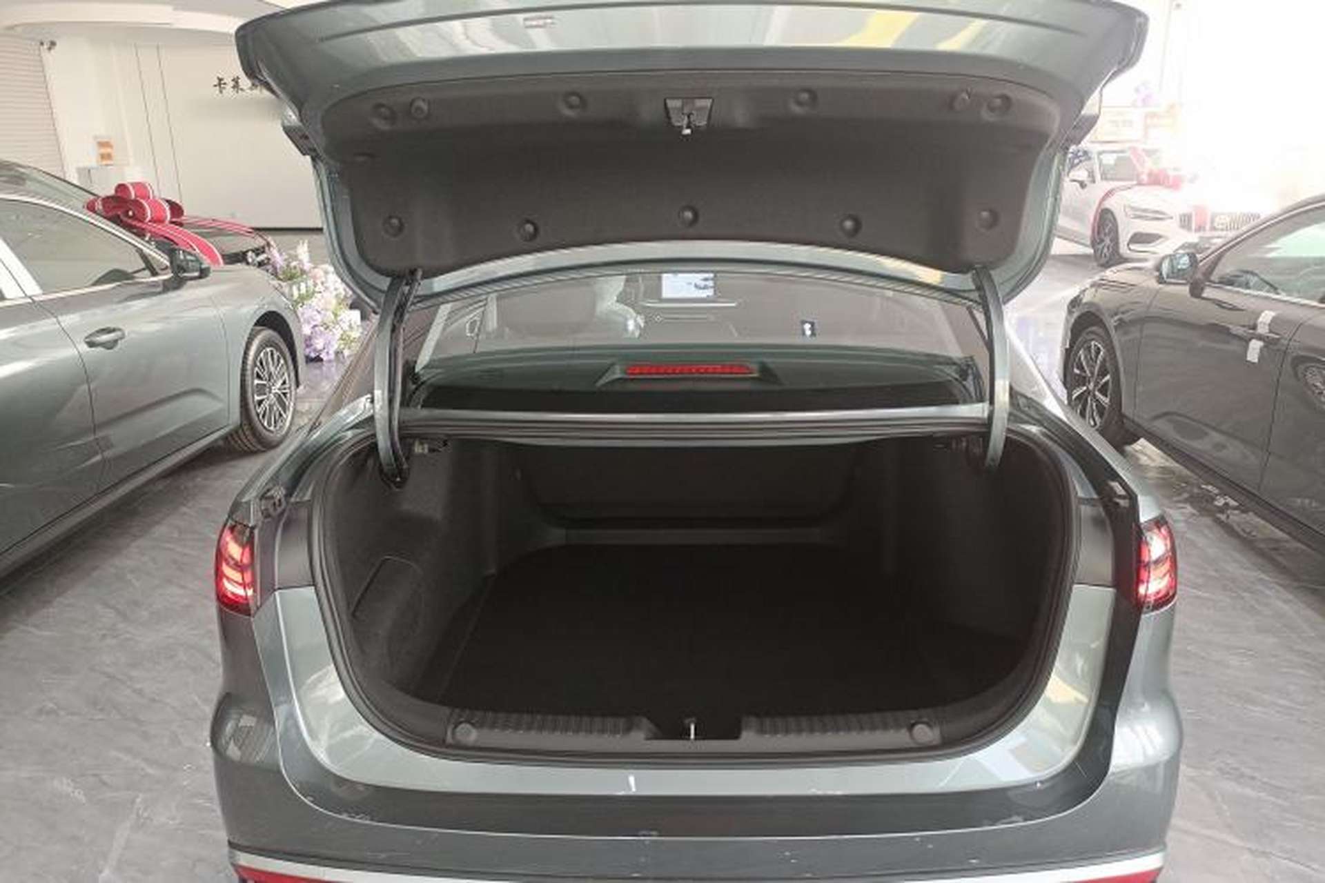 Used Geely Galaxy Stellar 6 2026 Model 60km Free-Style Edition Trunk