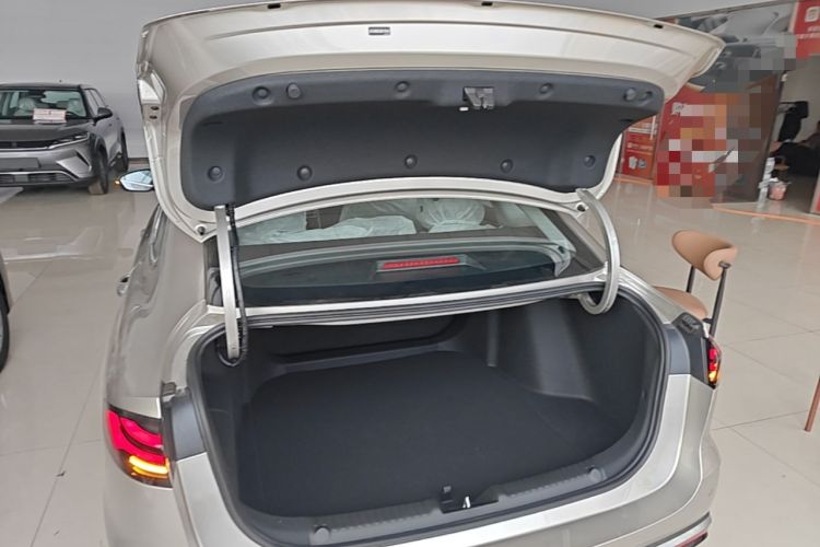Used Geely Galaxy Stellar 6 2026 Model 125km Free-Style Edition Trunk