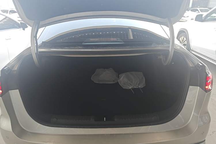 Used Geely Galaxy Stellar 6 2026 Model 60km Sailing Edition Trunk