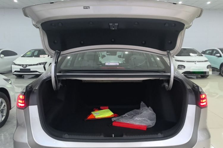 Used Geely Galaxy Stellar 6 2026 Model 125km Long-range Edition Trunk
