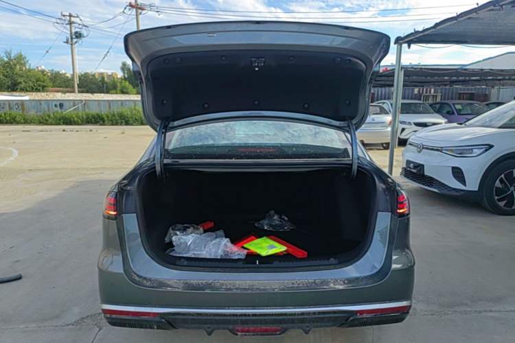 Used Geely Galaxy Stellar 6 2026 Model 125km Free-Style Edition Trunk