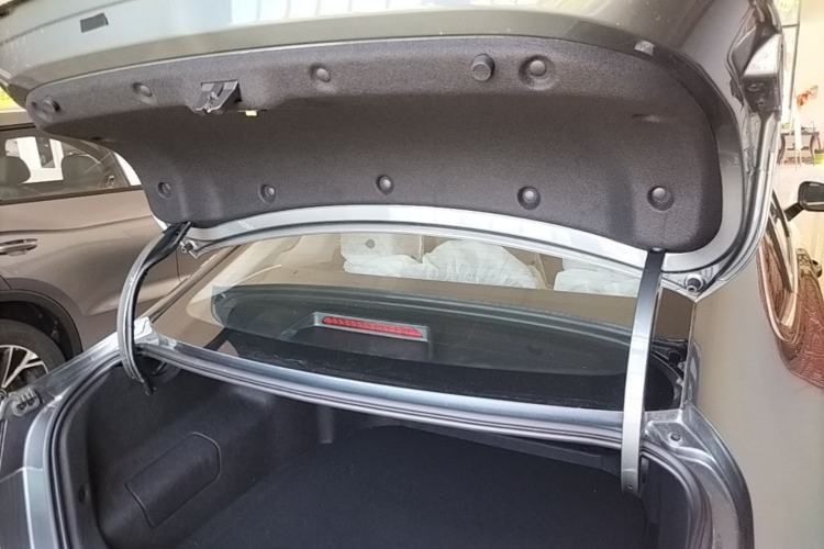 Used Geely Galaxy Stellar 6 2026 Model 125km Free-Style Edition Trunk