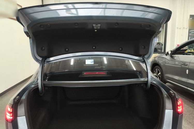 Used Geely Galaxy Stellar 6 2026 Model 60km Free-Style Edition Trunk