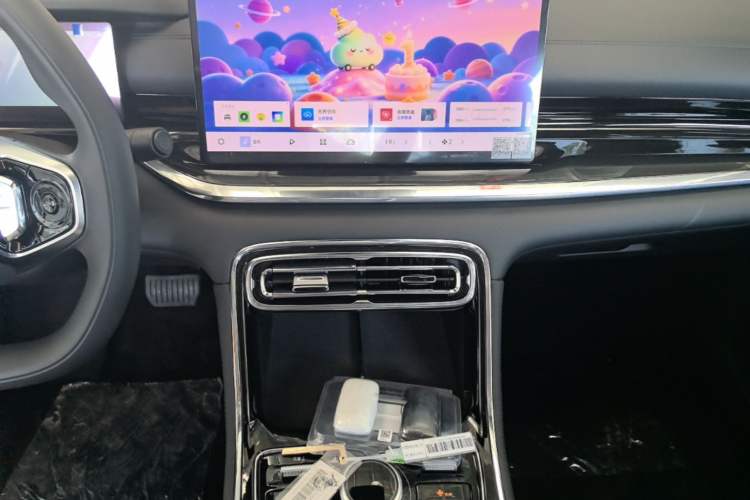 Used Geely Galaxy Stellar 6 2026 Model 125km Long-range Edition Audio And AC Panel