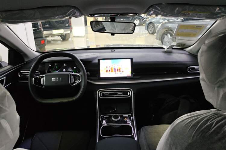 Used Geely Galaxy Stellar 6 2026 Model 125km Free-Style Edition Center Console