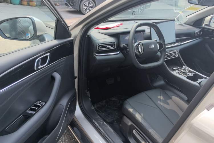 Used Geely Galaxy Stellar 6 2026 Model 125km Long-range Edition Driver Seat