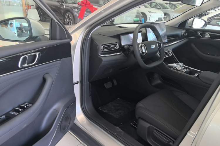 Used Geely Galaxy Stellar 6 2026 Model 125km Long-range Edition Driver Seat
