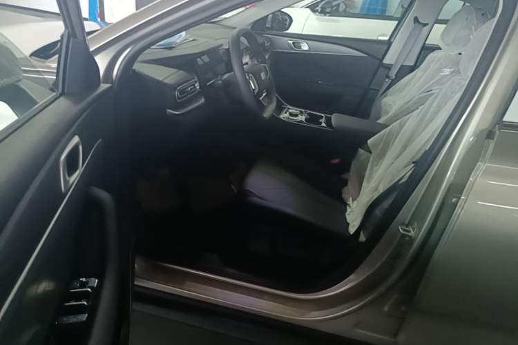 Used Geely Galaxy Stellar 6 2026 Model 125km Free-Style Edition Driver Seat