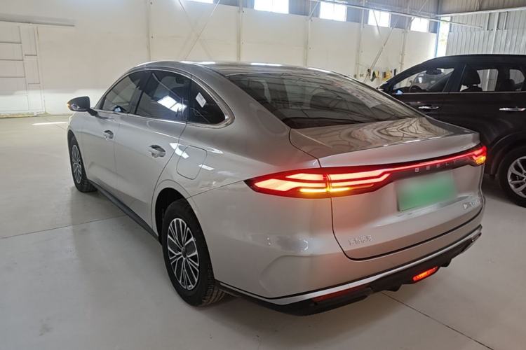 Used Geely Galaxy Stellar 6 2026 Model 60km Free-Style Edition Exterior 2