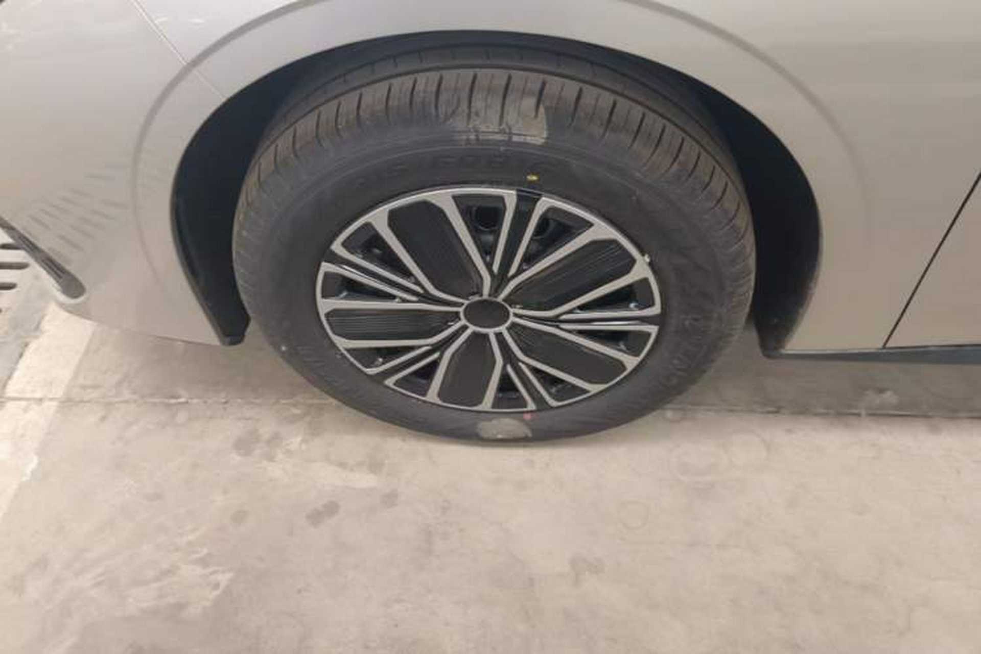 Used Geely Galaxy Stellar 6 2026 Model 125km Free-Style Edition Exterior 4