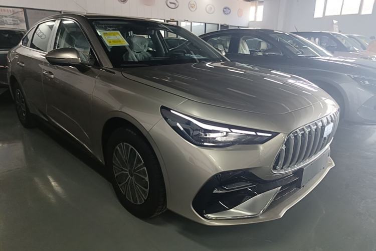 Used Geely Galaxy Stellar 6 2026 Model 125km Free-Style Edition Front Right 45 Deg