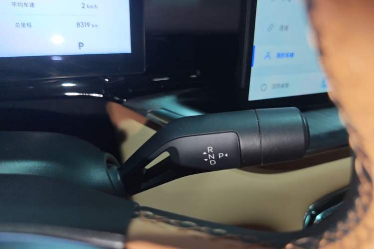 Used Geely Galaxy Stellar 6 2026 Model 125km Starship Edition Gear Lever