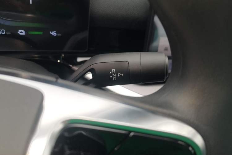 Used Geely Galaxy Stellar 6 2026 Model 60km Sailing Edition Gear Lever