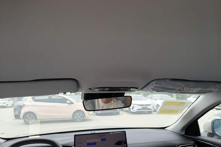 Used Geely Galaxy Stellar 6 2026 Model 125km Long-range Edition Headliner