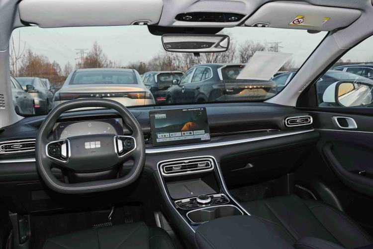 Used Geely Galaxy Stellar 6 2026 Model 60km Free-Style Edition Interior 1