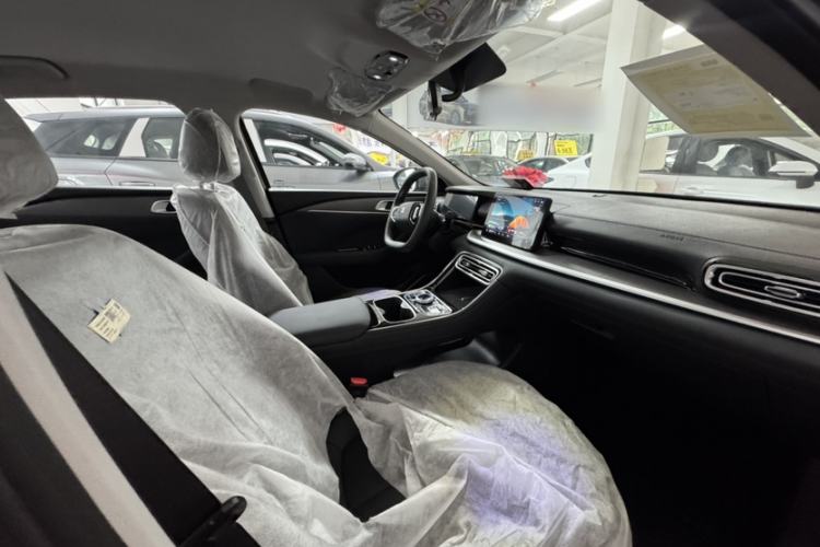 Used Geely Galaxy Stellar 6 2026 Model 125km Free-Style Edition Interior 1