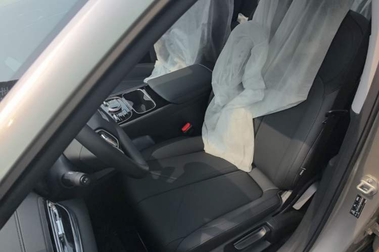 Used Geely Galaxy Stellar 6 2026 Model 125km Long-range Edition Left Front Seat