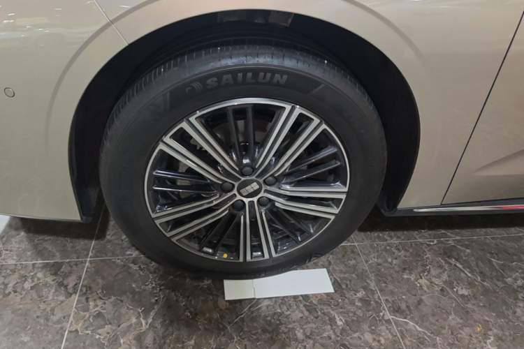 Used Geely Galaxy Stellar 6 2026 Model 125km Starship Edition Left Front Wheel Hub
