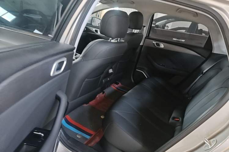 Used Geely Galaxy Stellar 6 2026 Model 60km Free-Style Edition Left Rear Seat