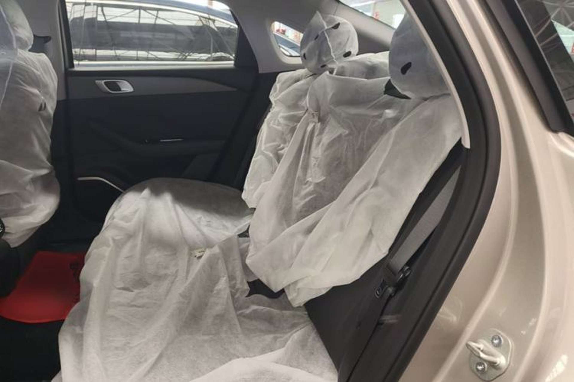 Used Geely Galaxy Stellar 6 2026 Model 125km Free-Style Edition Left Rear Seat