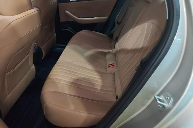 Used Geely Galaxy Stellar 6 2026 Model 125km Starship Edition Left Rear Seat