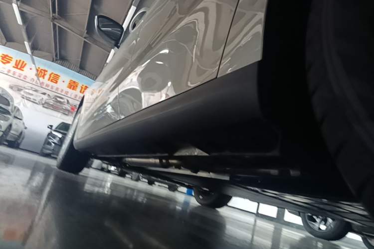 Used Geely Galaxy Stellar 6 2026 Model 125km Free-Style Edition Left Side Sill