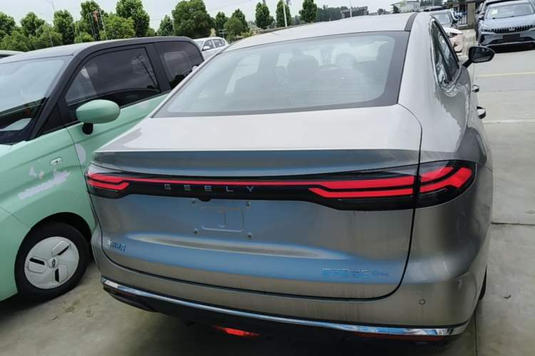 Used Geely Galaxy Stellar 6 2026 Model 125km Long-range Edition Rear