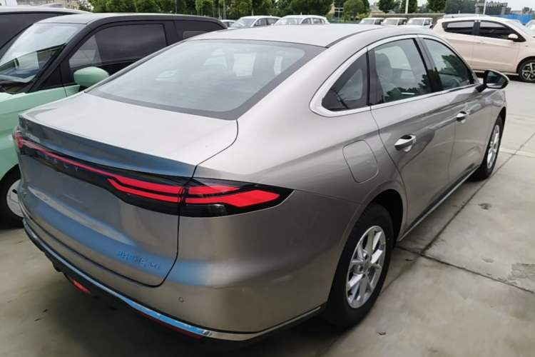 Used Geely Galaxy Stellar 6 2026 Model 125km Long-range Edition Rear Right 45 Deg