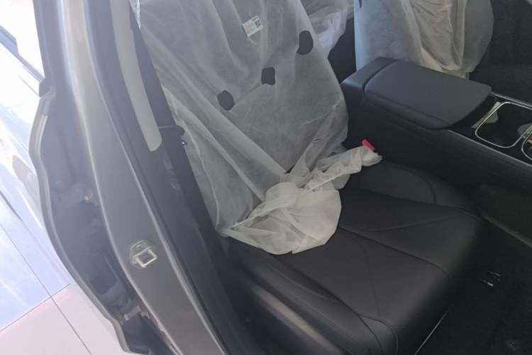 Used Geely Galaxy Stellar 6 2026 Model 125km Long-range Edition Right Front Seat