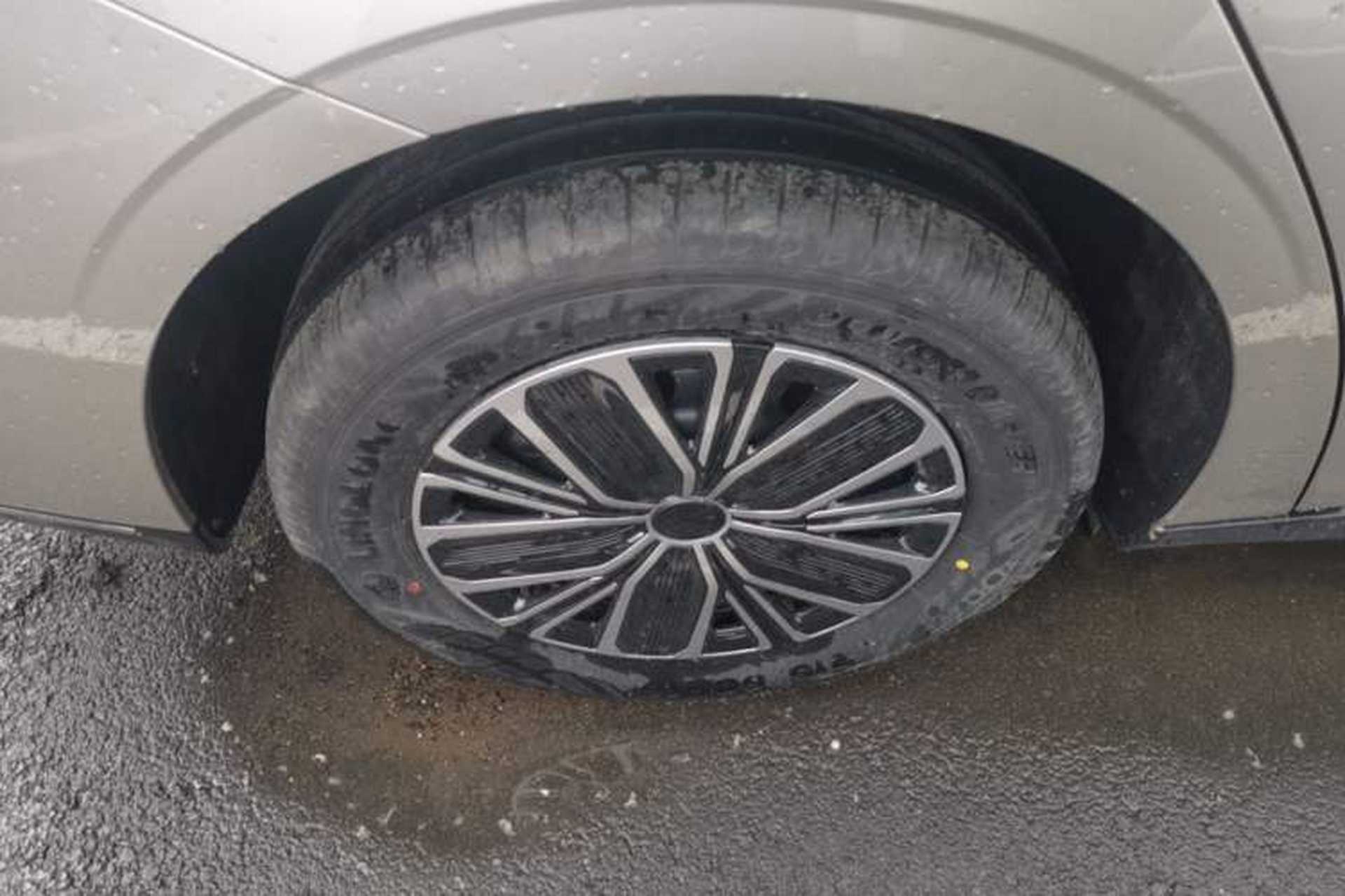 Used Geely Galaxy Stellar 6 2026 Model 60km Sailing Edition Right Rear Wheel Hub