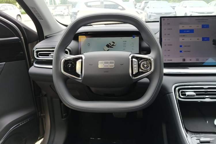 Used Geely Galaxy Stellar 6 2026 Model 125km Long-range Edition Steering Wheel