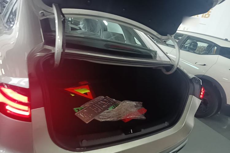 Used Geely Galaxy Stellar 6 2026 Model 125km Free-Style Edition Trunk