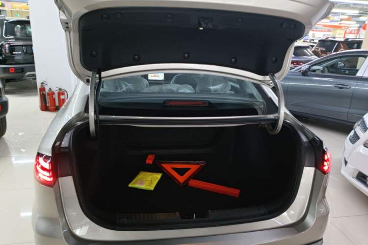 Used Geely Galaxy Stellar 6 2026 Model 125km Free-Style Edition Trunk