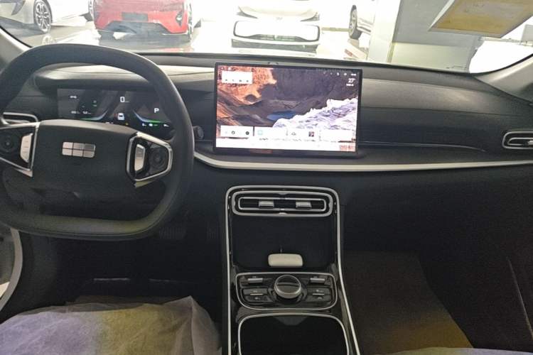Used Geely Galaxy Stellar 6 2026 Model 60km Sailing Edition Audio And AC Panel