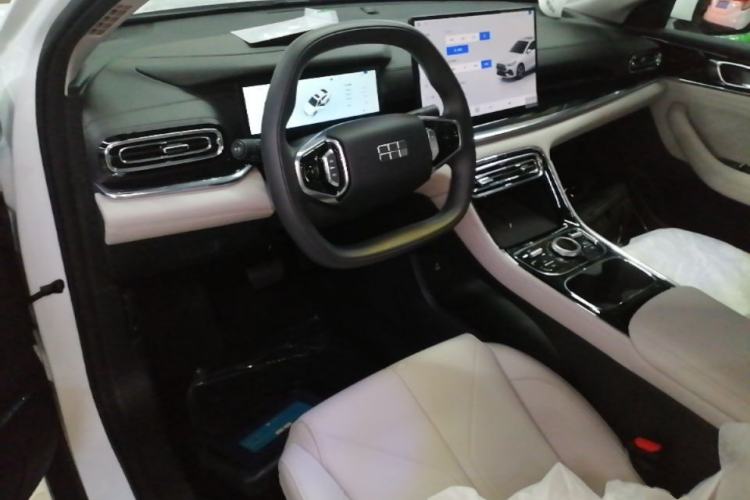 Used Geely Galaxy Stellar 6 2026 Model 125km Long-range Edition Center Console