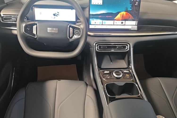 Used Geely Galaxy Stellar 6 2026 Model 125km Long-range Edition Center Console