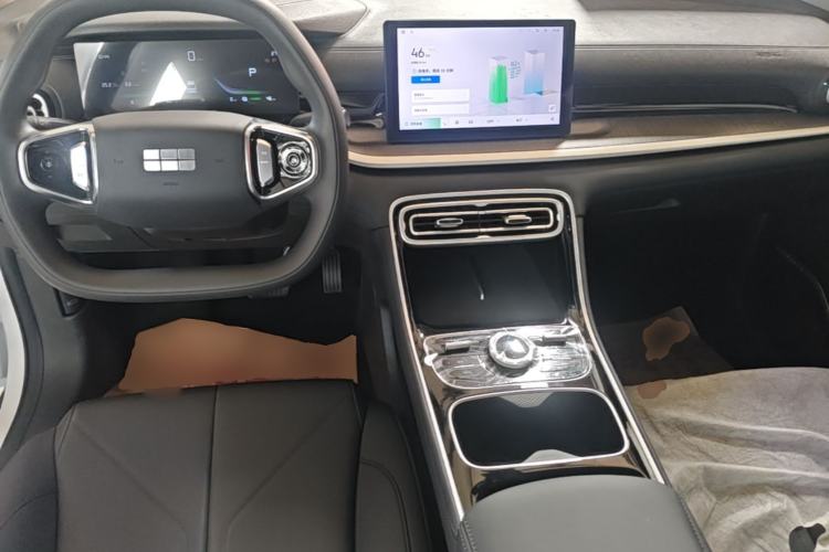 Used Geely Galaxy Stellar 6 2026 Model 60km Free-Style Edition Center Console