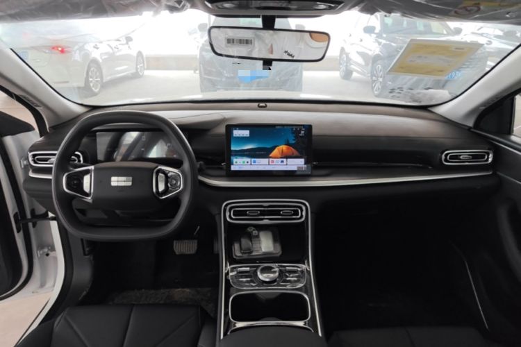 Used Geely Galaxy Stellar 6 2026 Model 125km Free-Style Edition Center Console