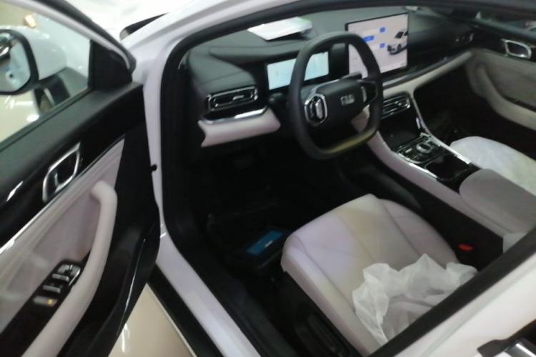 Used Geely Galaxy Stellar 6 2026 Model 125km Long-range Edition Driver Seat