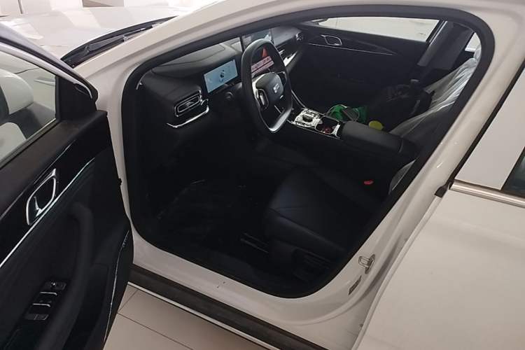 Used Geely Galaxy Stellar 6 2026 Model 125km Long-range Edition Driver Seat