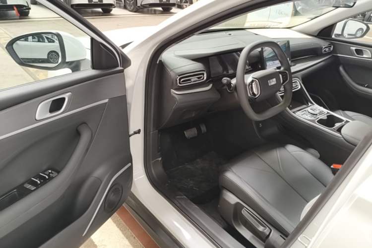 Used Geely Galaxy Stellar 6 2026 Model 125km Free-Style Edition Driver Seat