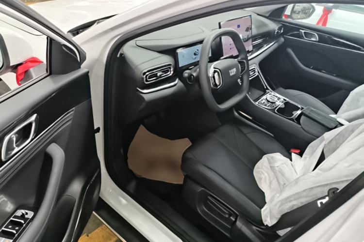 Used Geely Galaxy Stellar 6 2026 Model 125km Long-range Edition Driver Seat