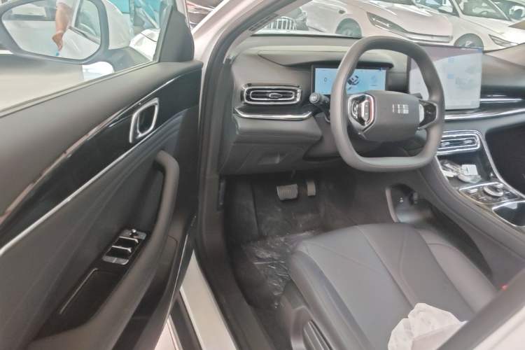 Used Geely Galaxy Stellar 6 2026 Model 125km Long-range Edition Driver Seat