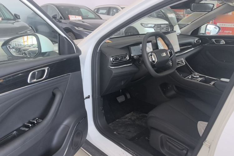 Used Geely Galaxy Stellar 6 2026 Model 125km Long-range Edition Driver Seat