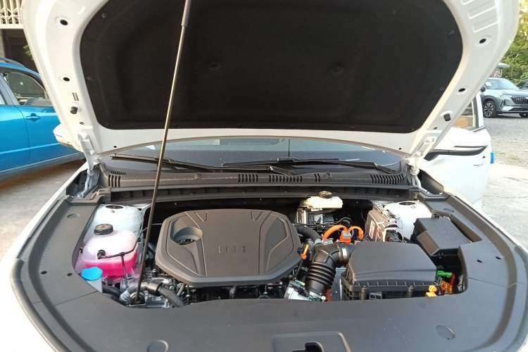 Used Geely Galaxy Stellar 6 2026 Model 125km Long-range Edition Engine Bay
