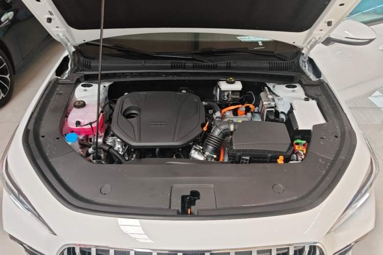 Used Geely Galaxy Stellar 6 2026 Model 60km Free-Style Edition Engine Bay