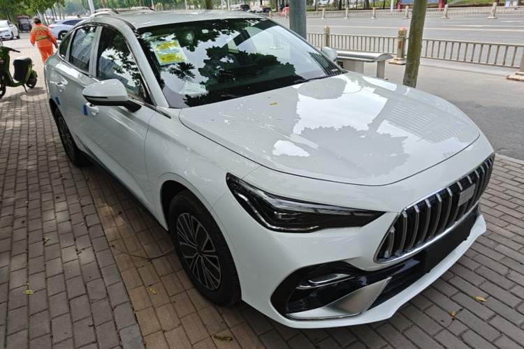 Used Geely Galaxy Stellar 6 2026 Model 60km Sailing Edition Exterior 1