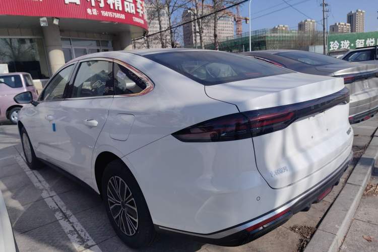 Used Geely Galaxy Stellar 6 2026 Model 60km Sailing Edition Exterior 3