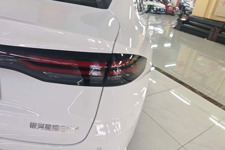 Used Geely Galaxy Stellar 6 2026 Model 125km Free-Style Edition Exterior 3